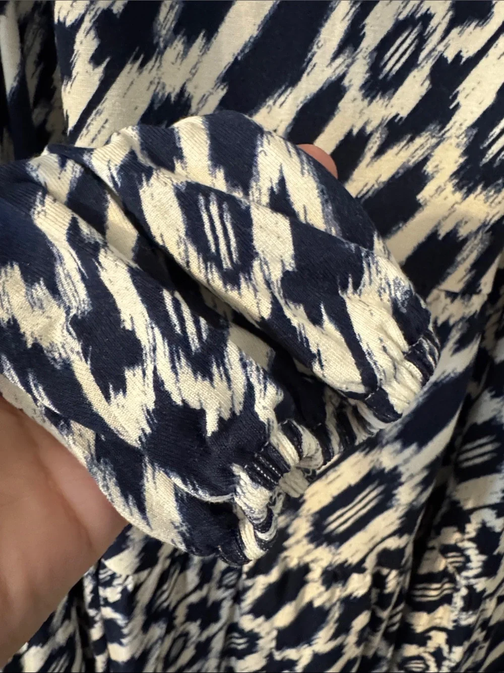 Wonderly Blouse (Blue) - Picture 3 of 4